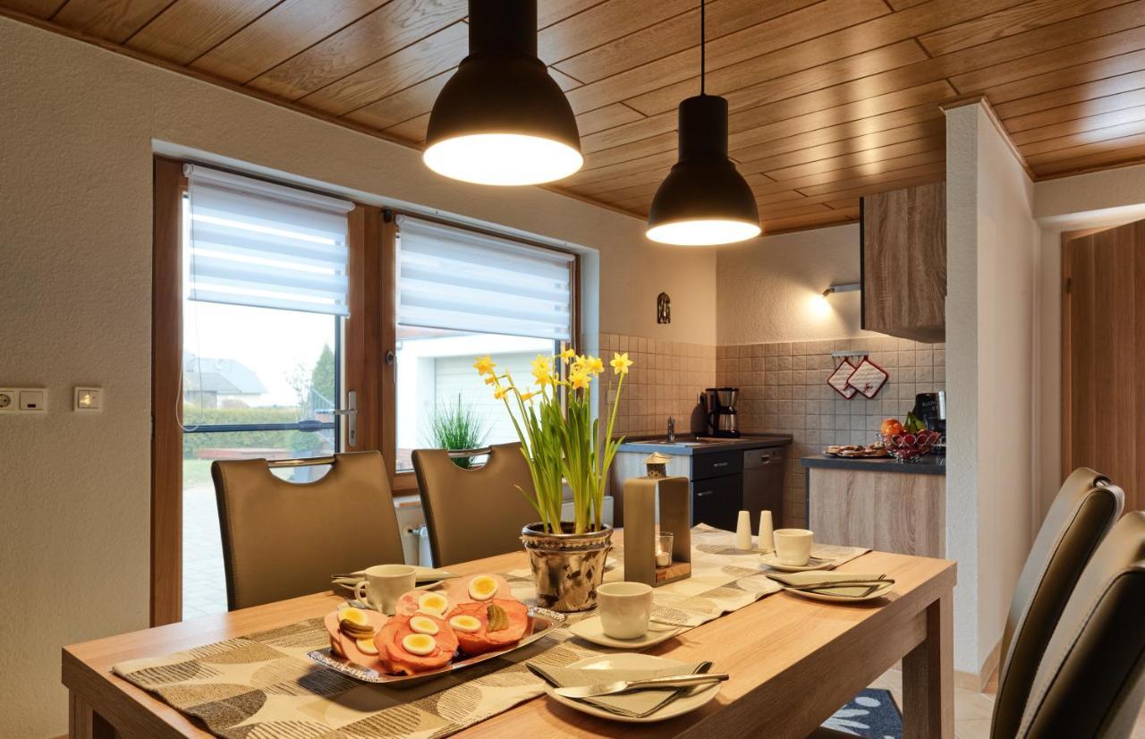 Ferienhaus Goetten Hontheim Buitenkant foto