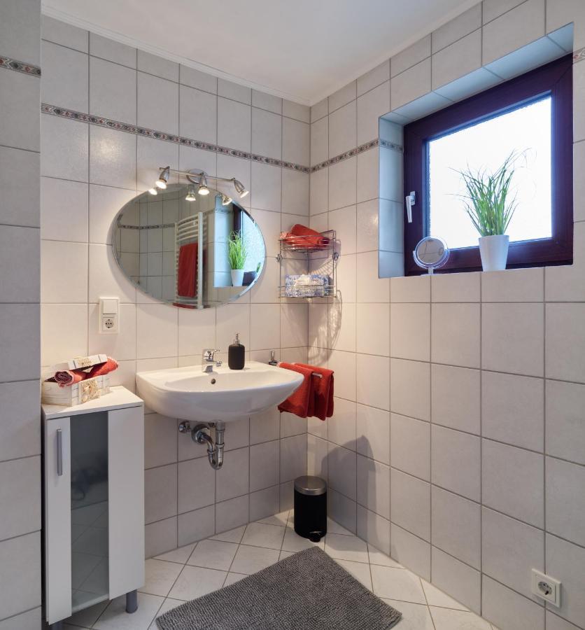 Ferienhaus Goetten Hontheim Buitenkant foto